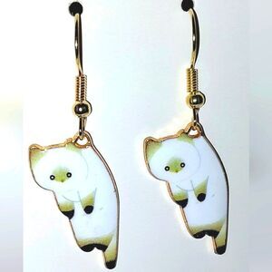 White Kitty Super cute Cat Fashion Earrings